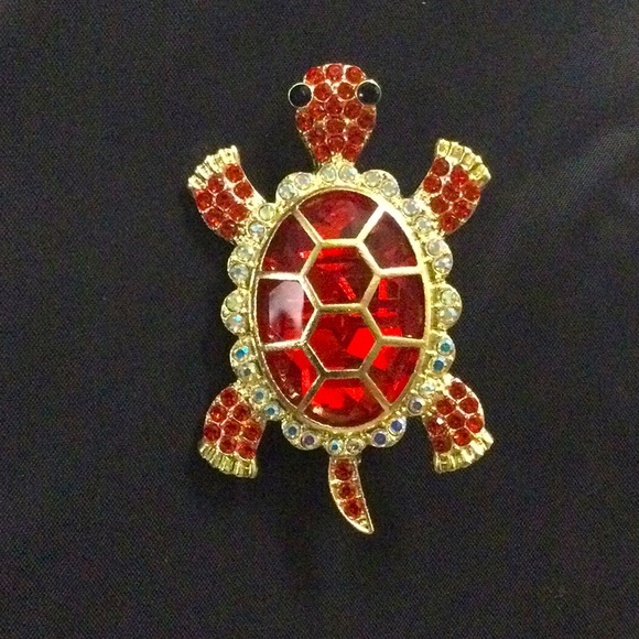 n/a Jewelry - Vibrant Red and Gold Turtle Brooch